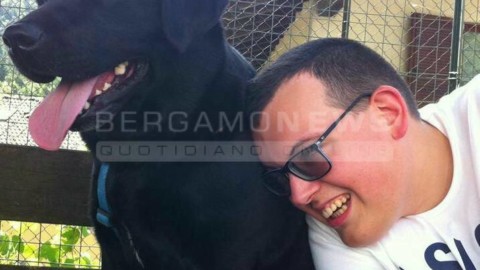 Nelle case di riposo di Lovere e Sarnico i cani della “Bau” riportano … – BergamoNews.it