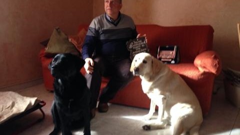 Vittorino Biglia racconta la sua storia di amicizia con due cani guida – Blasting News