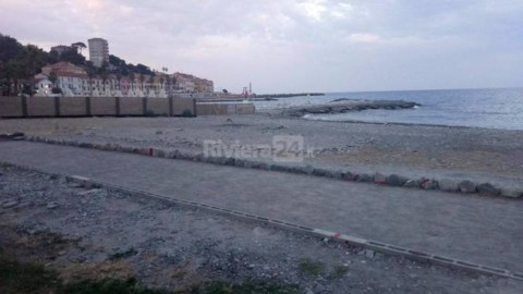 Spiagge per cani in Riviera, maglia nera per quella di Borgo Prino di … – Riviera24.it