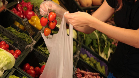Sacchi per frutta e verdura biodegradabili compostabili entro 2018