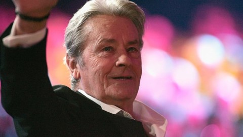 Alain Delon: “Voglio che mio cane muoia con me”. Polemiche in … – Sky Tg24