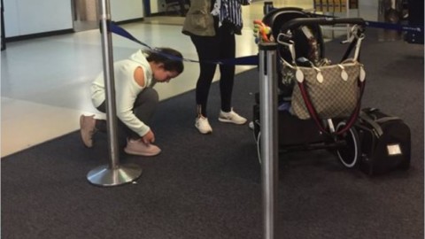 Usa, cane muore sul volo United: “Lo metta nella cappelliera” ma all … – Il Sole 24 Ore