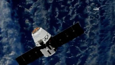 L'ultimo volo del Falcon 9 Block 4: ha portato sulla ISS un'AI e due gatti – Focus