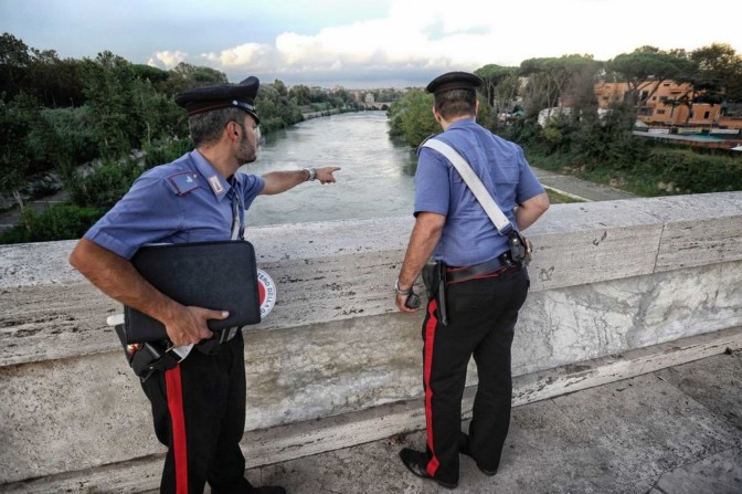 Roma, allarme a Ponte Duca D'Aosta: «C'è un coccodrillo nel … – Leggo.it